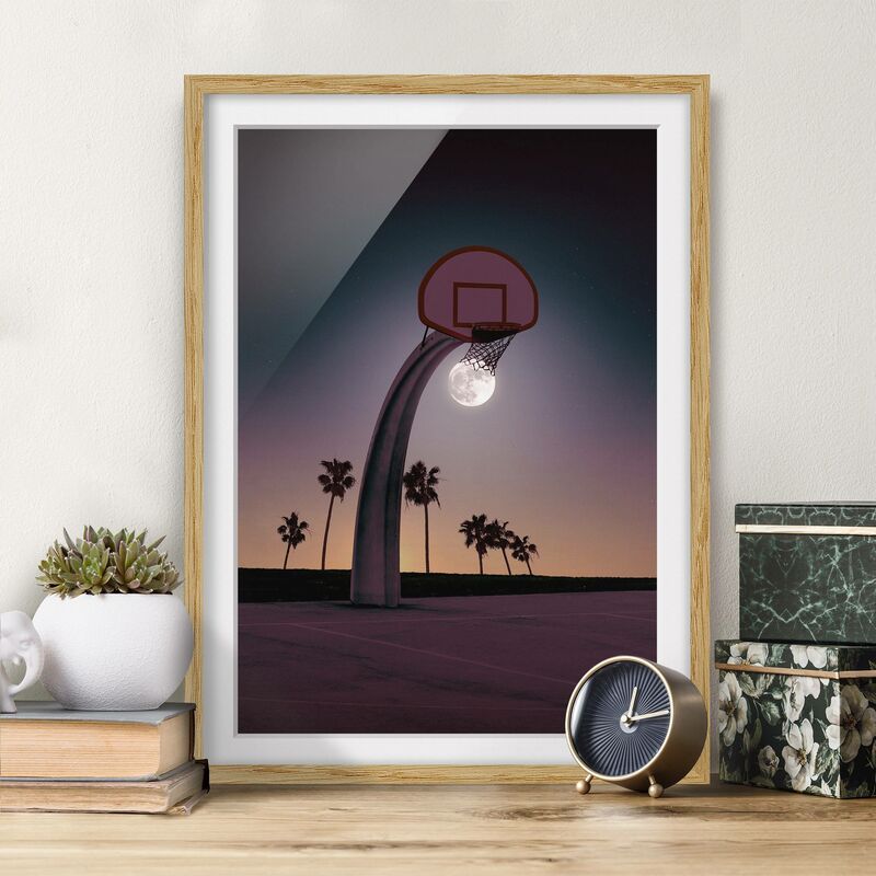 

Póster enmarcado - Pallacanestro Con La Luna Dimensión LxA: 100cm x 70cm, Marco: Roble