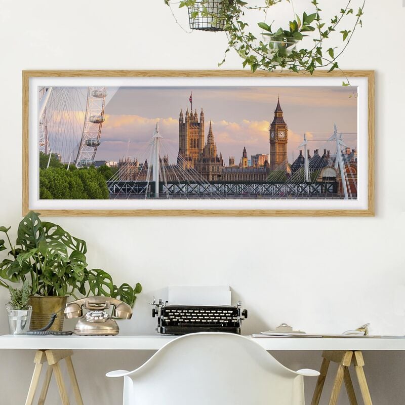 

Póster enmarcado - Palazzo Di Westminster A Londra Dimensión LxA: 30cm x 75cm, Marco: Roble