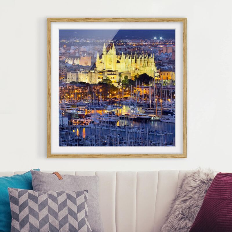 

Póster enmarcado - Palma De Mallorca City Skyline And Harbor Dimensión LxA: 50cm x 50cm, Marco: Roble