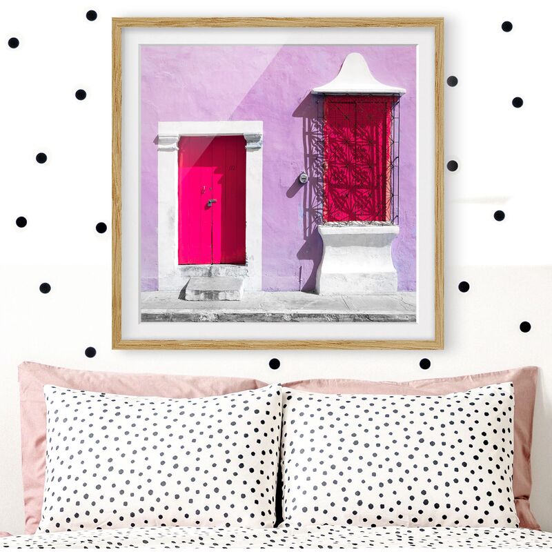

Póster enmarcado - Pink Facade Pink Door Dimensión LxA: 50cm x 50cm, Marco: Roble