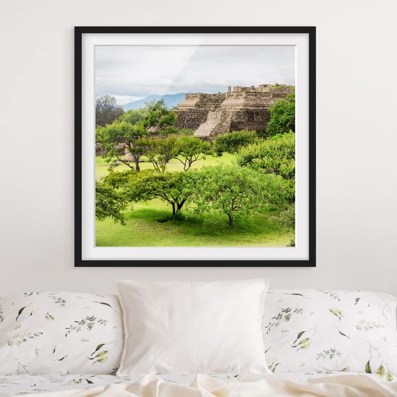 

Póster enmarcado - Pyramid Of Monte Alban Dimensión LxA: 30cm x 30cm, Marco: Negro