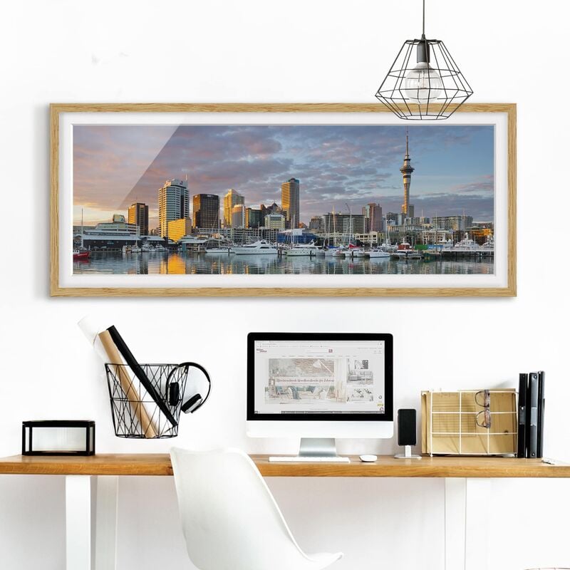 

Póster enmarcado - Skyline Di Auckland Al Tramonto Dimensión LxA: 20cm x 50cm, Marco: Roble