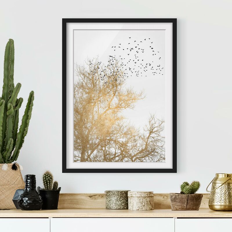 

Póster enmarcado - Stormo di uccelli davanti ad un albero dorato Dimensión LxA: 55cm x 40cm, Marco: Negro