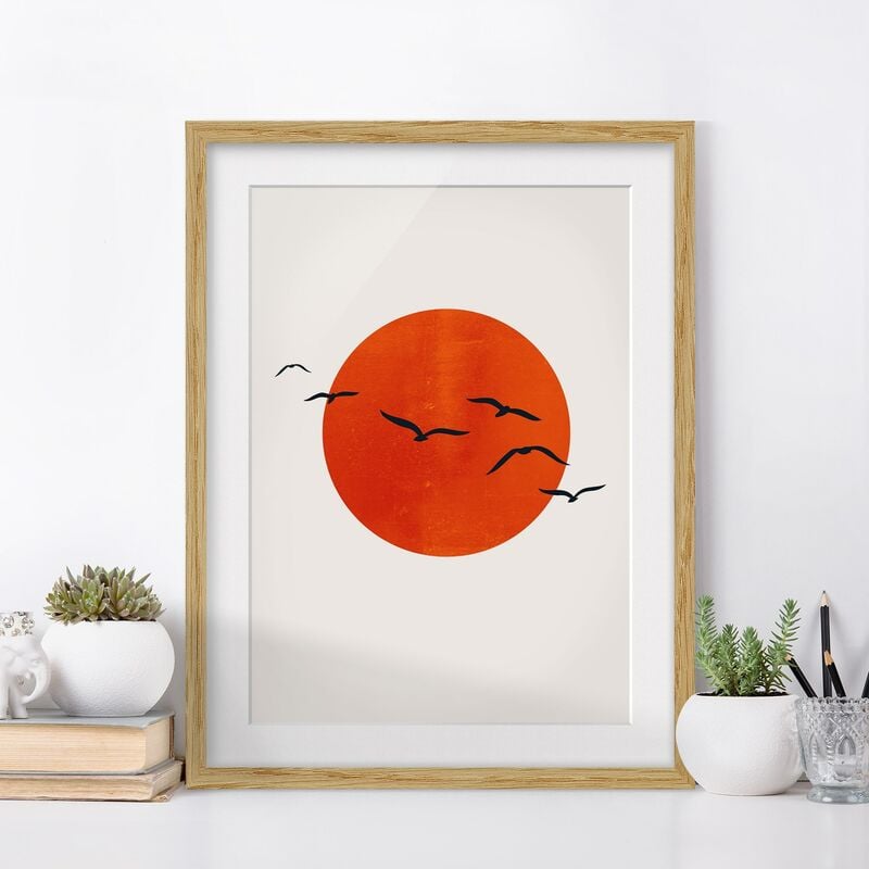 

Póster enmarcado - Stormo di uccelli davanti al sole rosso Dimensión LxA: 40cm x 30cm, Marco: Roble