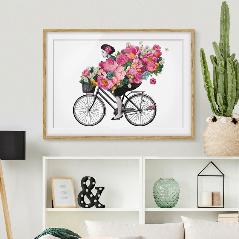 

Póster enmarcado - Illustrazione Donna in bicicletta Collage fiori variopinti Dimensión LxA: 50cm x 70cm, Marco: Roble