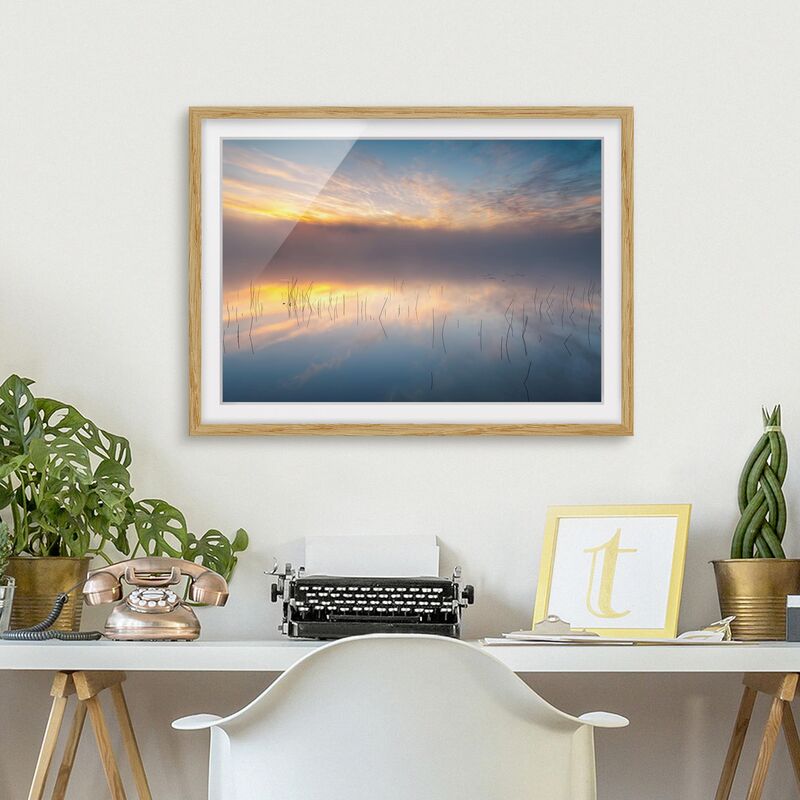 

Póster enmarcado - Alba Lago svedese Dimensión LxA: 40cm x 55cm, Marco: Roble