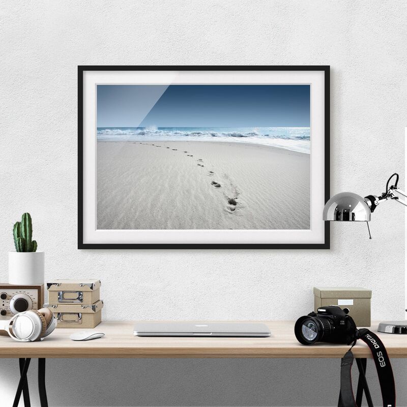 

Póster enmarcado - Traces In The Sand Dimensión LxA: 30cm x 40cm, Marco: Negro