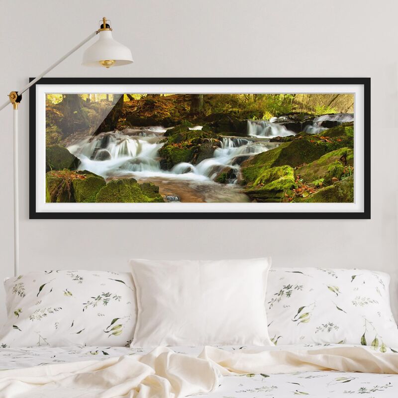 

Póster enmarcado - Cascata Bosco Autunnale Dimensión LxA: 50cm x 130cm, Marco: Negro