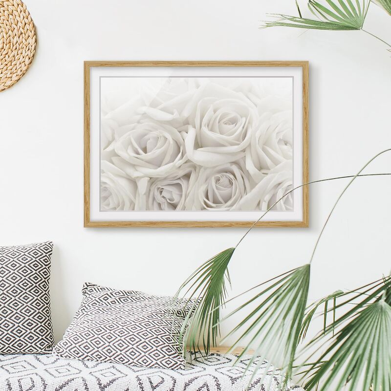 

Póster enmarcado - White Roses Dimensión LxA: 50cm x 70cm, Marco: Roble