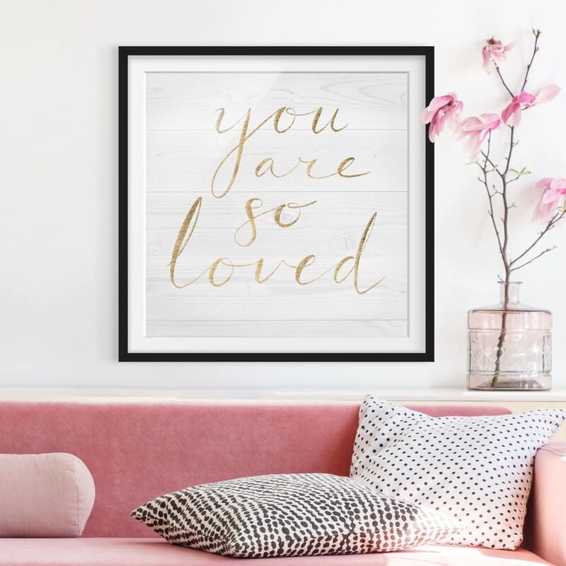 

Póster enmarcado - Wooden Wall White - Loved Dimensión LxA: 70cm x 70cm, Marco: Negro