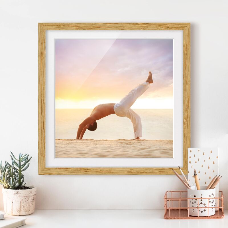 

Póster enmarcado - Yoga In The Morning Dimensión LxA: 50cm x 50cm, Marco: Roble