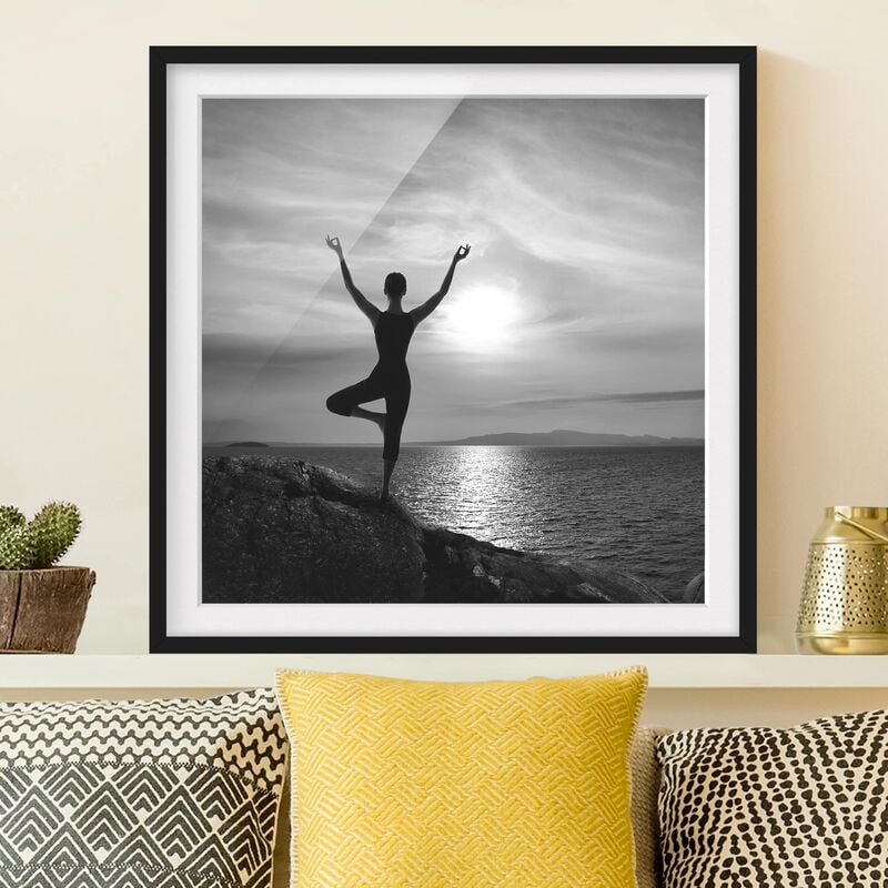 

Póster enmarcado - Yoga White Black Dimensión LxA: 30cm x 30cm, Marco: Negro