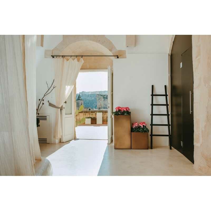 Vase Cube Anthracite en Monacis Polymer - Cm 40X40X40 h