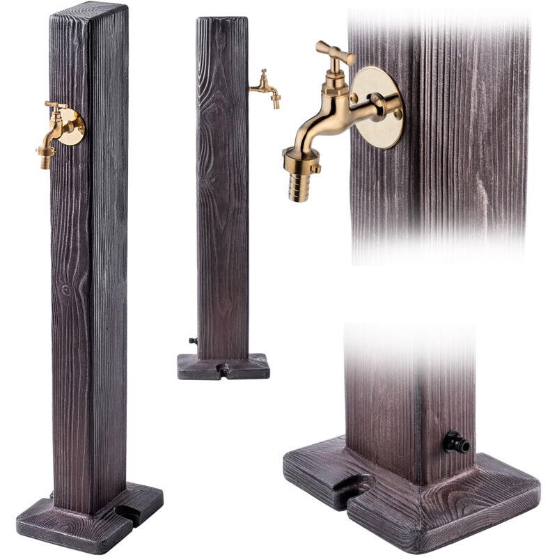 Poteau de bateau-citerne de robinet de jardin avec le point d'eau de bouche d'eau de valve d'eau de robinet