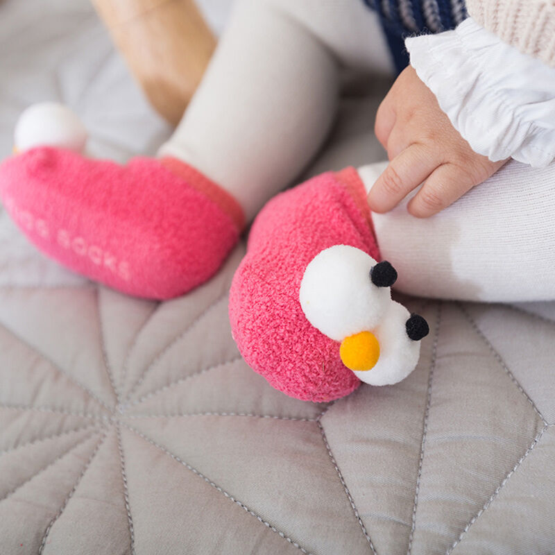 

Primavera y otoo nuevos calcetines para el piso del bebe zapatos de bebe antideslizantes calcetines ojos grandes nios lindos calcetines de barco