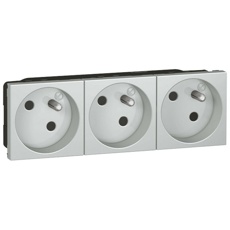 Legrand - Triple prise de courant 2P+T inclinées à 45° précâblées IK07 Mosaic 6 modules avec bornes automatiques alu (079273)