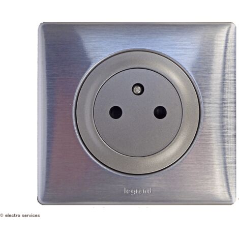 Prise de courant 2P+T Surface Céliane Complet Aluminium  Griffes: Sans griffes