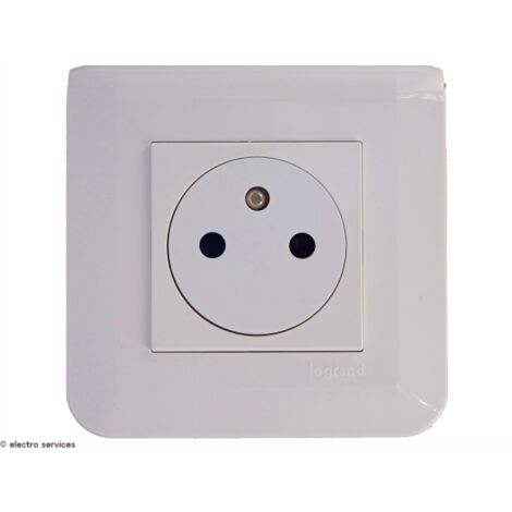 Prise de courant 2P+T Surface Mosaic Legrand Blanc complet  Griffes: Avec griffes