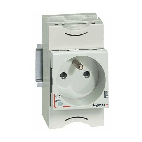 Prise de courant modulaire 10A à 16A 250V - 2P+T à éclips et à voyant - 2,5 modules - LEGRAND
