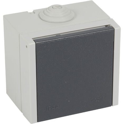 Prise étanche 3P+N+T à volet Plexo 20A 400V IP44 IK08 saillie - gris