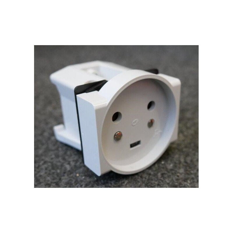 Legrand - Prise de courant modulaire 2P+T 20A 400V à éclipse largeur 3.5 modules