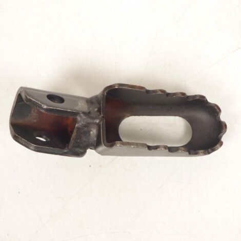 [PRODUIT D'OCCASION] Cale pied pilote droit origine pour moto fixation 24mm Ø8mm