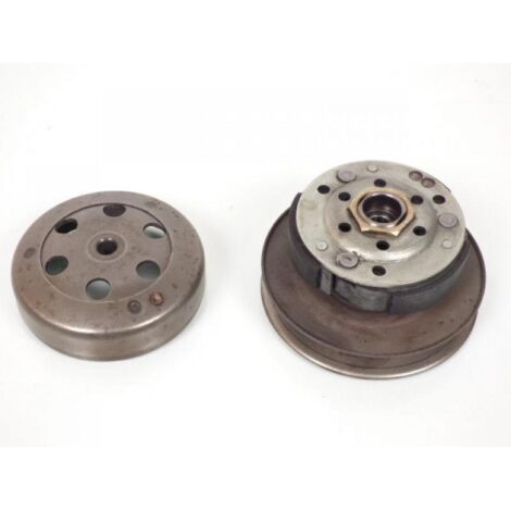 [PRODUIT D'OCCASION] Embrayage origine pour scooter Piaggio 50 Vespa ET4 C261M CT04