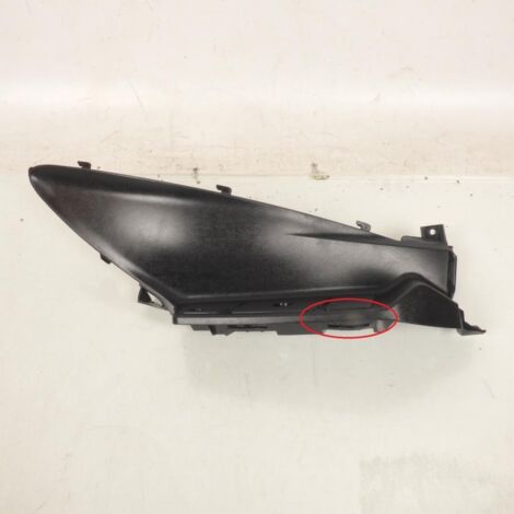 [PRODUIT D'OCCASION] Marche pied origine pour Scooter Suzuki 200 Burgman 2014 à 2015