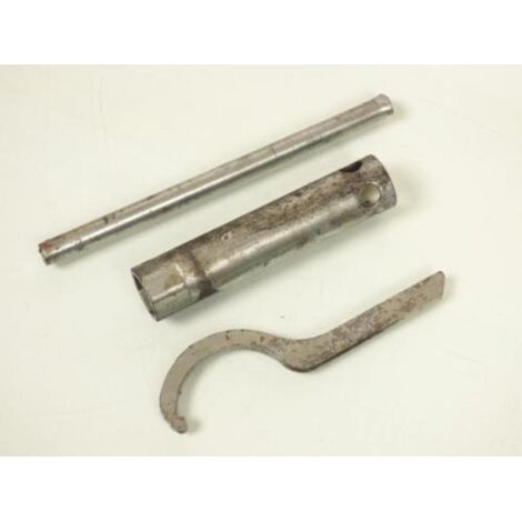 [PRODUIT D'OCCASION] Outillage origine pour scooter Piaggio 125 X9 2001-2003 ZAPM23