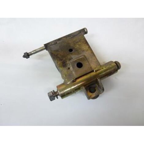 [PRODUIT D'OCCASION] Support moteur origine pour Scooter Peugeot 50 ST FE051 version C