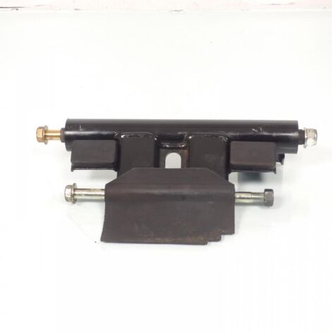 [PRODUIT D'OCCASION] Support moteur origine pour scooter Suzuki 125 Burgman 2002 à