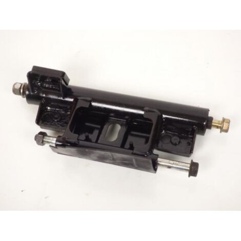[PRODUIT D'OCCASION] Support moteur origine pour Scooter Suzuki 125 Burgman 2002 à