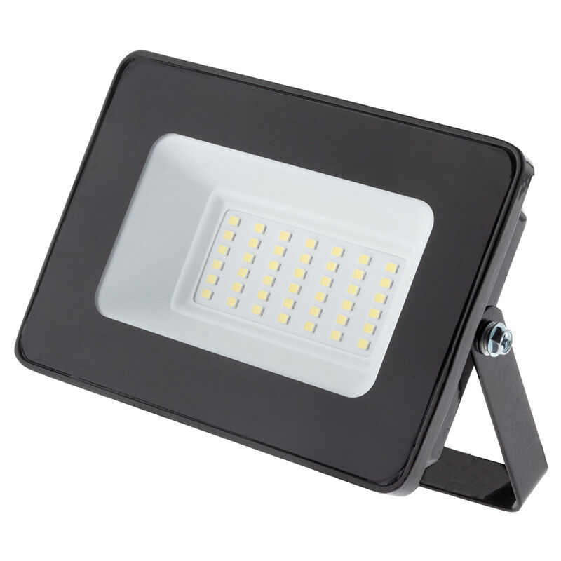Projecteur led de chantier étanche - 20W 2000lm IP65 6500K - Noir Zenitech Projecteur led de chantier étanche - 20W 2000lm IP65 6500K - Noir Zenitech