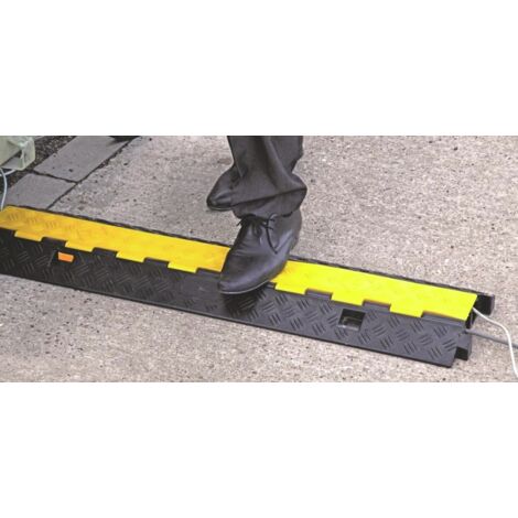 Protège câble RS PRO, Ø interne: 25mm, long. 1m, Caoutchouc Noir/Jaune ( Prix pour 1 )