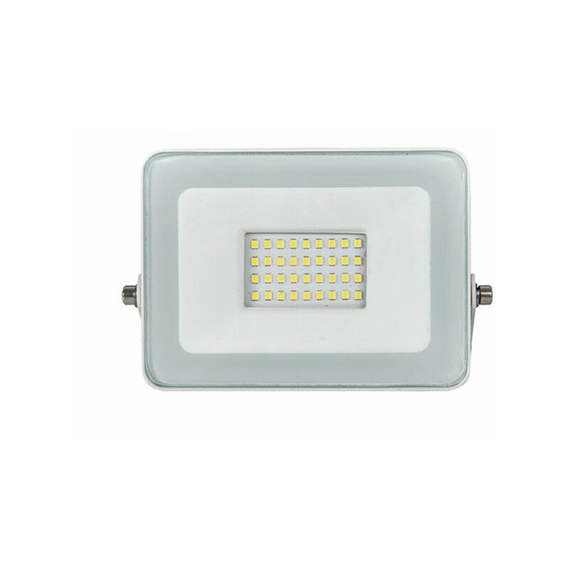 

Proyector LED blanco 50W apto para iluminación exterior