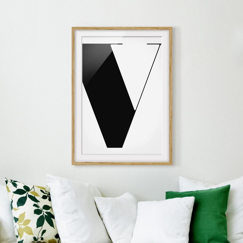 

Póster enmarcado - Antiqua Letter V Dimensión LxA: 70cm x 50cm, Marco: Roble
