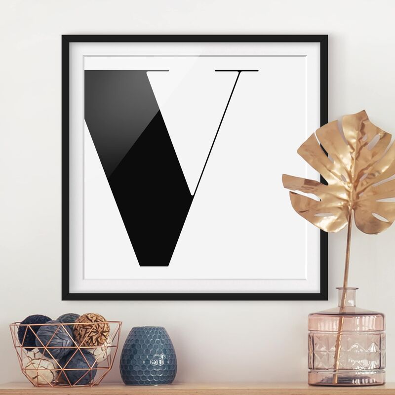 

Póster enmarcado - Antiqua Letter V Dimensión LxA: 20cm x 20cm, Marco: Negro