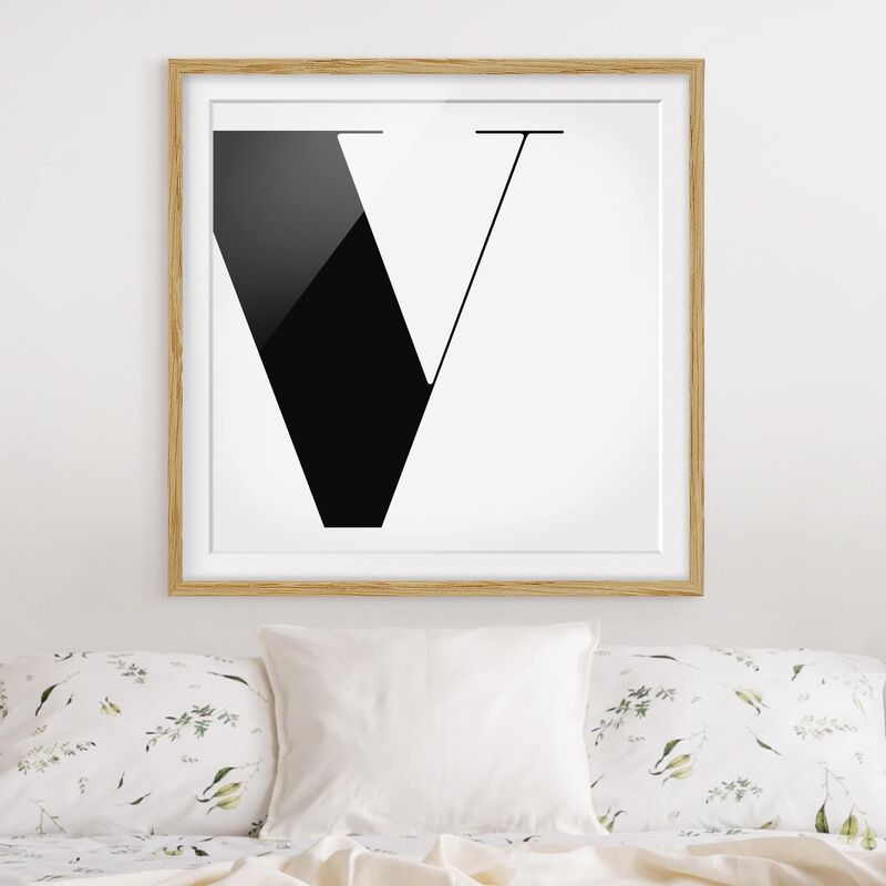 

Póster enmarcado - Antiqua Letter V Dimensión LxA: 70cm x 70cm, Marco: Roble