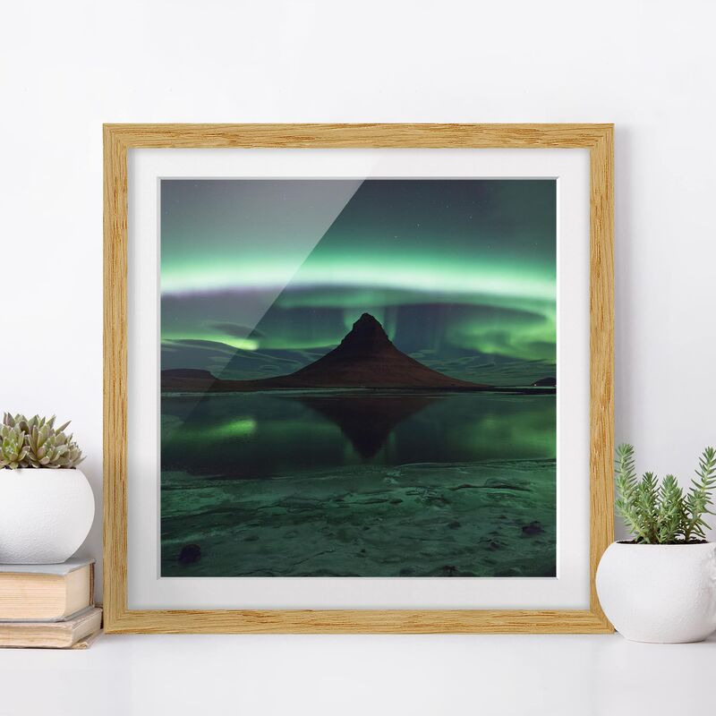 

Póster enmarcado - Aurora In Iceland Dimensión LxA: 30cm x 30cm, Marco: Roble