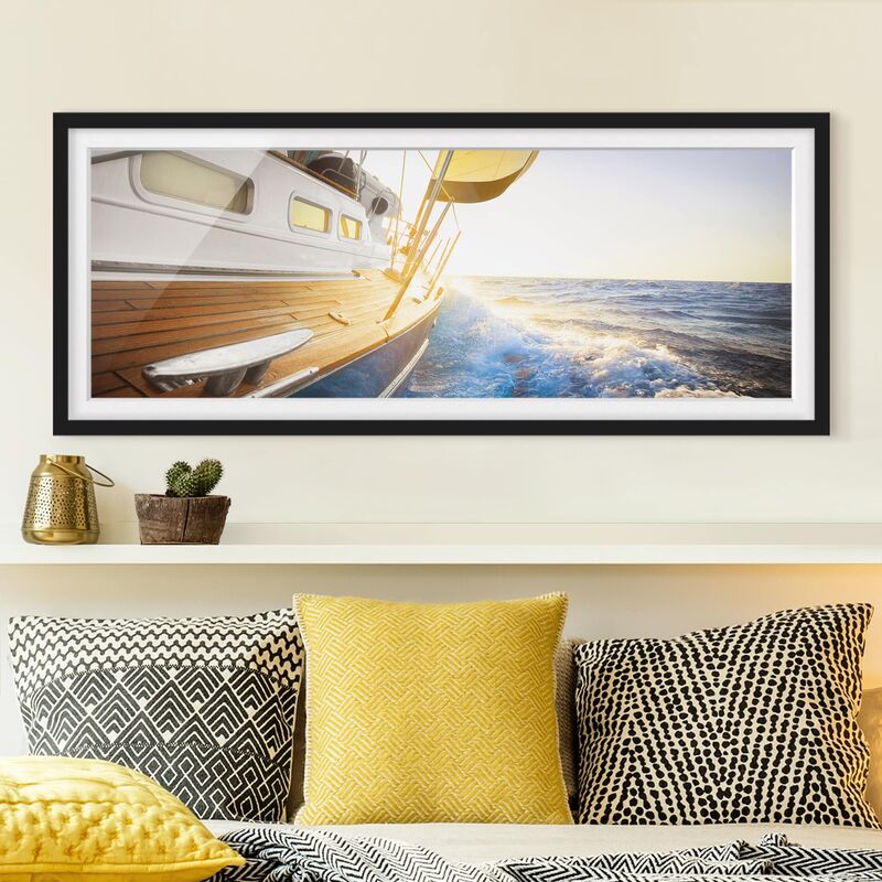 

Póster enmarcado - Barca A Vela Sul Mare Blu In Sole Dimensión LxA: 40cm x 100cm, Marco: Negro