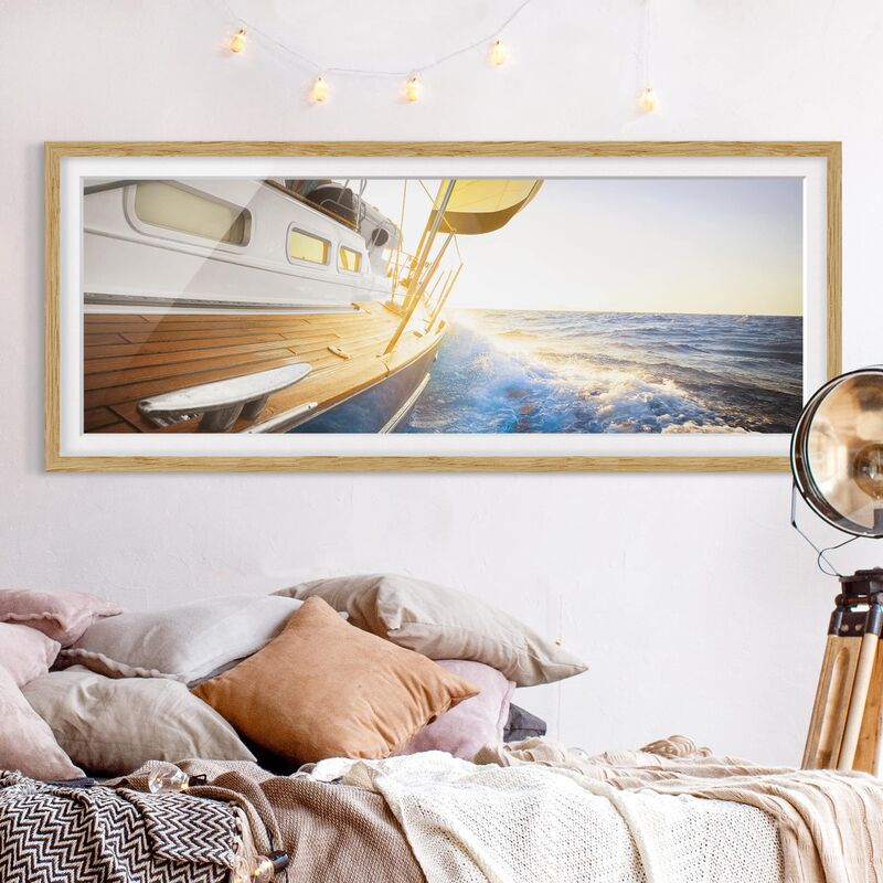 

Póster enmarcado - Barca A Vela Sul Mare Blu In Sole Dimensión LxA: 50cm x 130cm, Marco: Roble