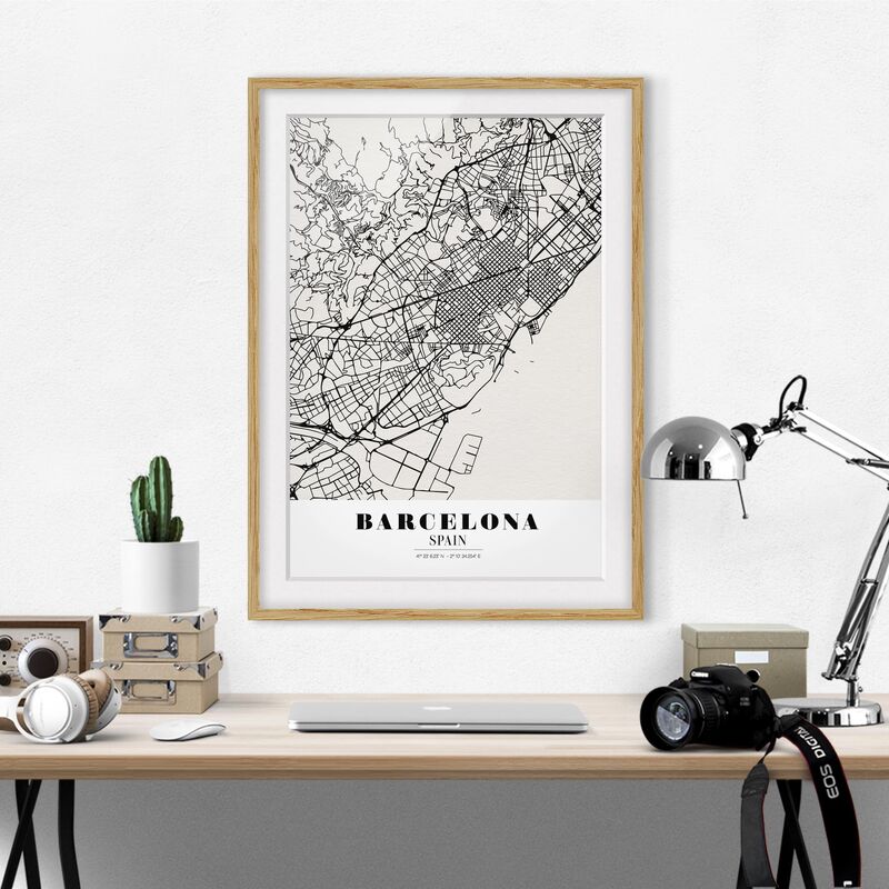 

Póster enmarcado - Barcelona City Map - Classic Dimensión LxA: 70cm x 50cm, Marco: Roble