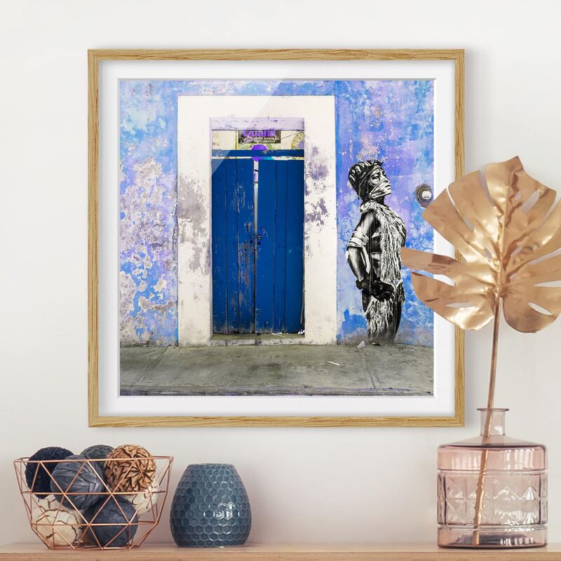 

Póster enmarcado - Blue Main Entrance Dimensión LxA: 70cm x 70cm, Marco: Roble