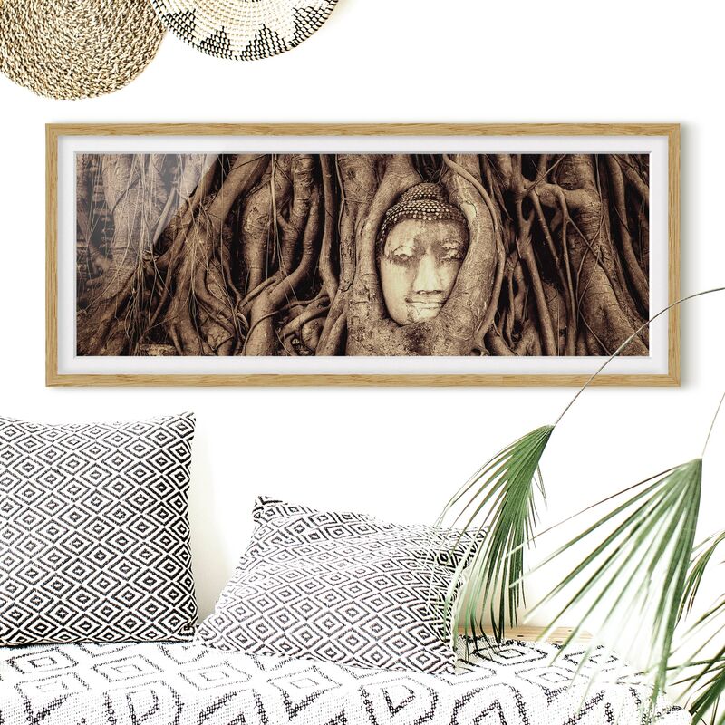 

Póster enmarcado - Buddha In Ayutthaya Dalle Radici Degli Alberi Allineati In Marrone Dimensión LxA: 40cm x 100cm, Marco: Roble
