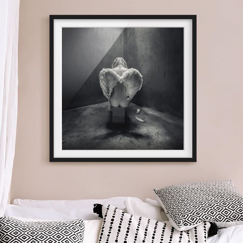 

Póster enmarcado - Busted Dimensión LxA: 70cm x 70cm, Marco: Negro