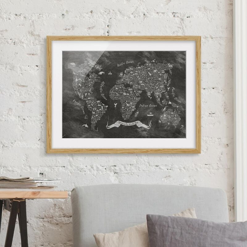 

Póster enmarcado - Chalk Typography World Map Dimensión LxA: 50cm x 70cm, Marco: Roble