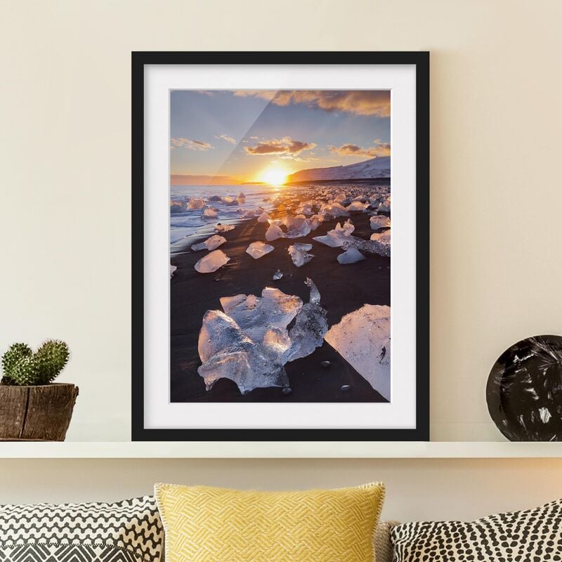

Póster enmarcado - Chunks Of Ice On The Beach Iceland Dimensión LxA: 40cm x 30cm, Marco: Negro