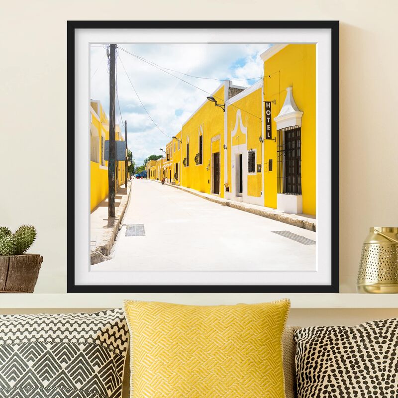 

Póster enmarcado - City In Yellow Dimensión LxA: 70cm x 70cm, Marco: Negro