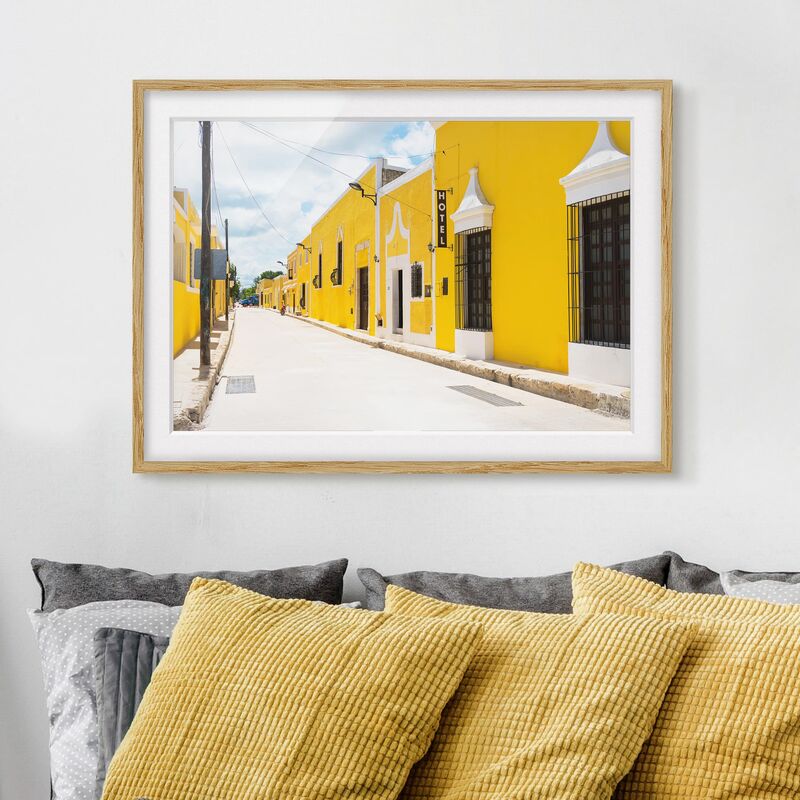 

Póster enmarcado - City In Yellow Dimensión LxA: 50cm x 70cm, Marco: Roble