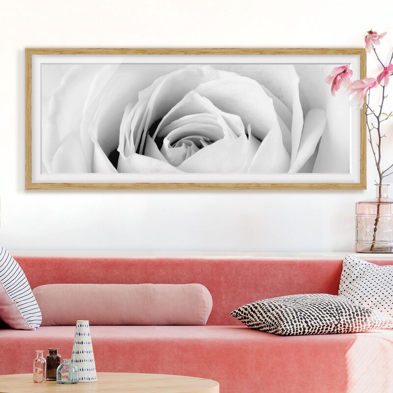 

Póster enmarcado - Close Up Rose Dimensión LxA: 50cm x 130cm, Marco: Roble